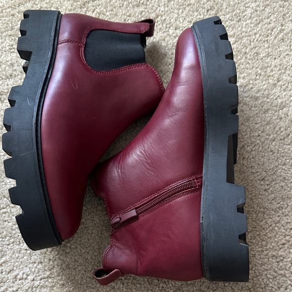 Franco Sarto Balin Lug Sole Chelsea Ankle Boots Red Maroon Chunky Women’s 10? - Picture 3 of 9